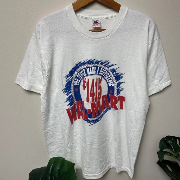 Vintage 1990s Walmart Made in USA Single Stitched Shirt - Picture 3 of 5